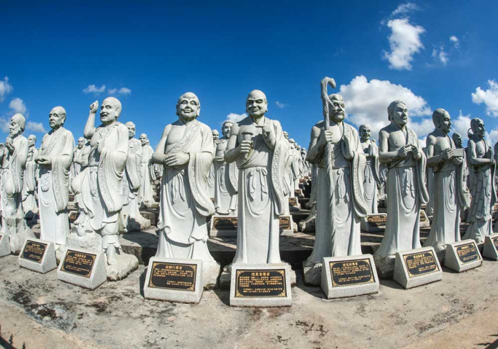 Patung Seribu Tanjung Pinang